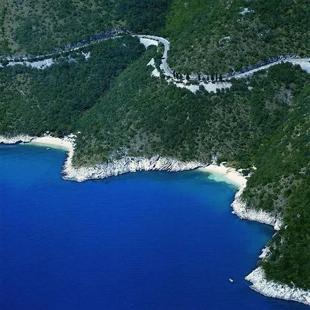 Antea -kvarner Gulf Apartman *
